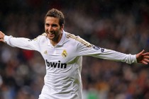 竞彩网入口：白大拿称白宫主赛风险过高拒派琼斯 传奇拳王公开表失望仍承诺出战