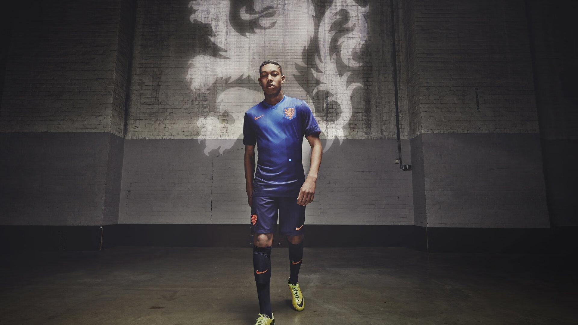 科尔直面库明加议题,团队保护为先,纷争中无人胜出